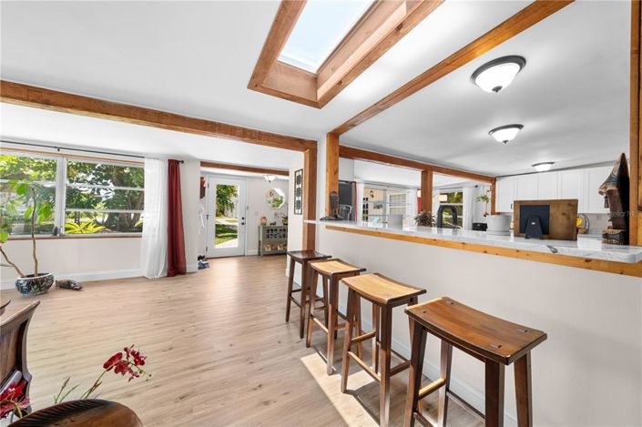 Image No.17-4 Bed House for sale