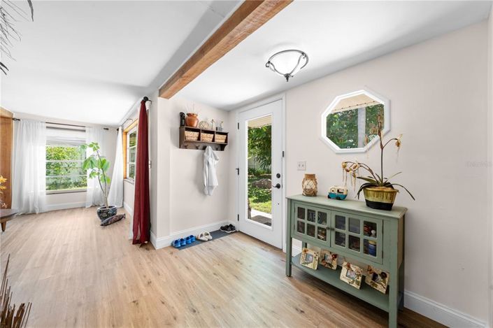 Image No.18-4 Bed House for sale