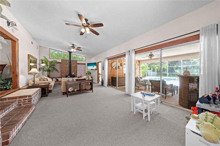 Image No.42-4 Bed House for sale