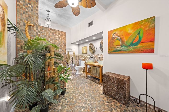 Image No.51-4 Bed House for sale