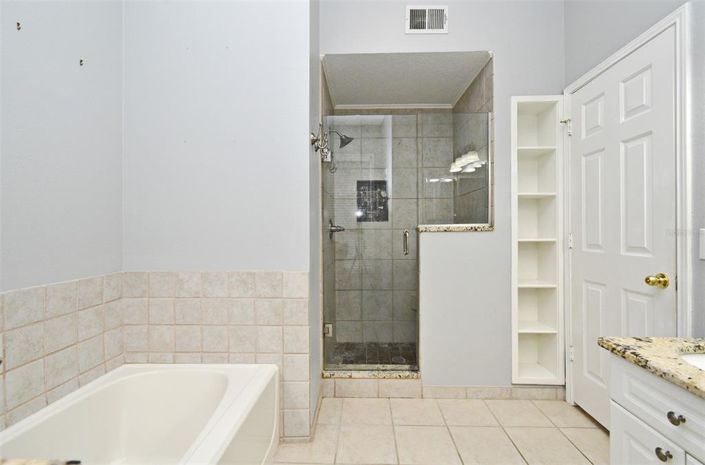 Image No.26-4 Bed Apartment for sale