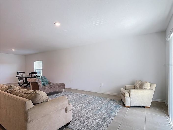 Image No.18-Propriété de 4 chambres à vendre à Kissimmee