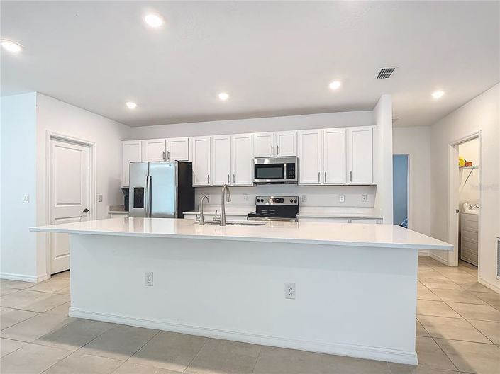 Image No.4-Propriété de 4 chambres à vendre à Kissimmee