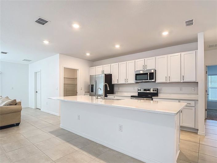 Image No.5-Propriété de 4 chambres à vendre à Kissimmee