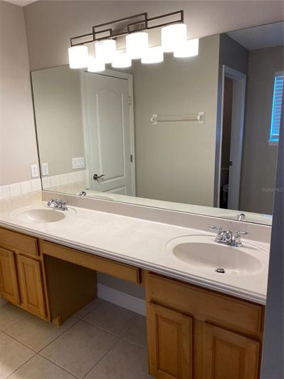 Image No.15-4 Bed Property for sale