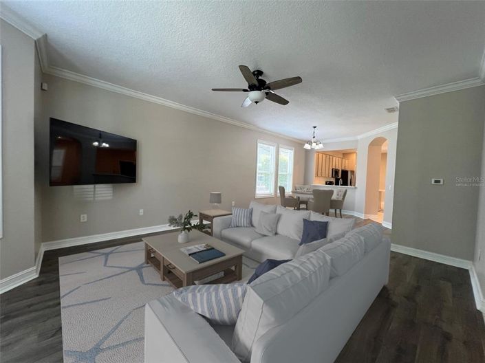 Image No.2-4 Bed Property for sale