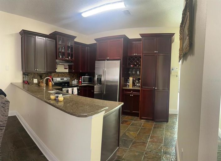 Image No.4-3 Bed Townhouse for sale