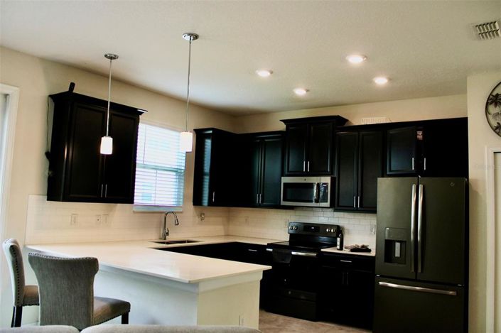 Image No.12-3 Bed Townhouse for sale