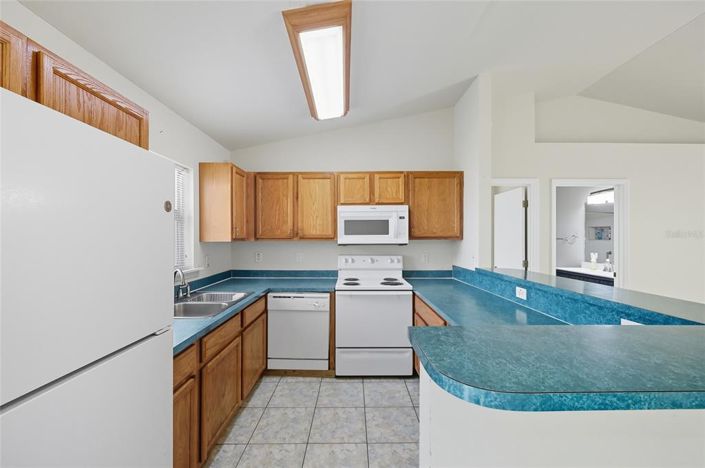 Image No.8-4 Bed Property for sale