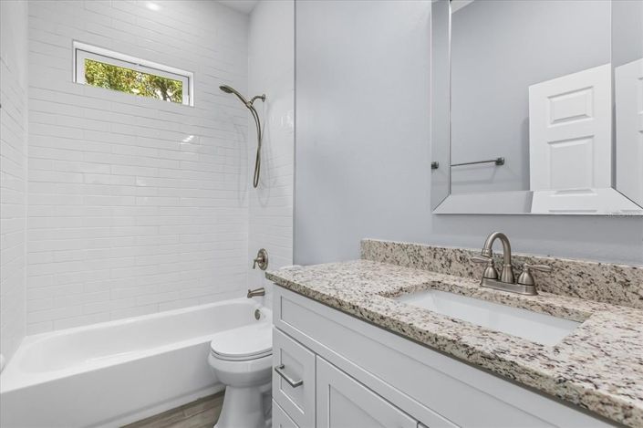 Image No.19-3 Bed House for sale