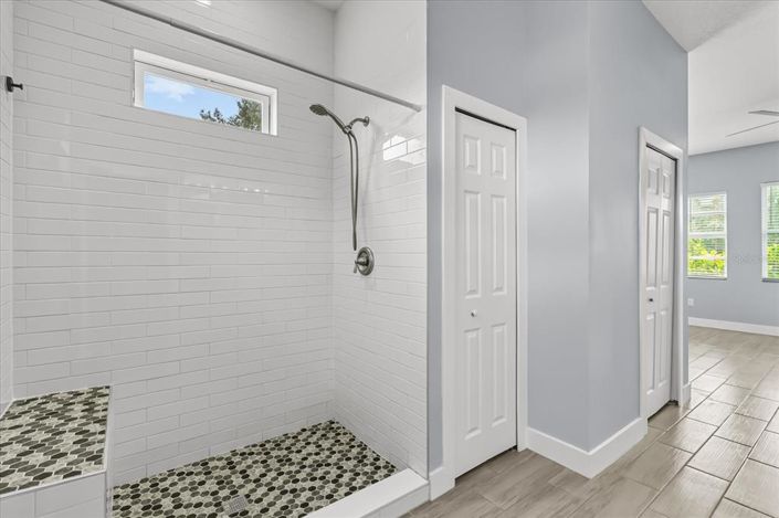 Image No.25-3 Bed House for sale