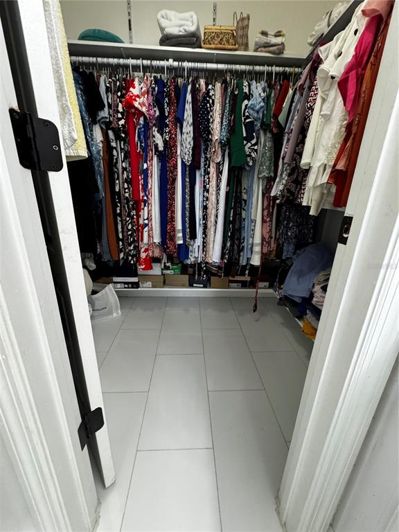 Image No.14-3 Bed Townhouse for sale