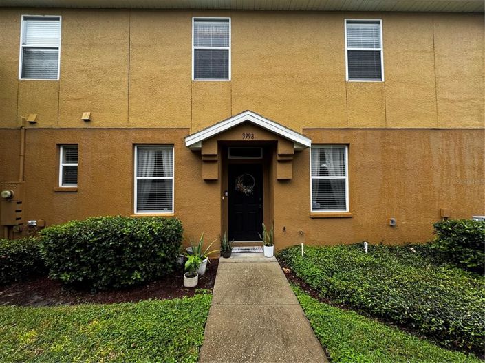 Image No.2-3 Bed Townhouse for sale