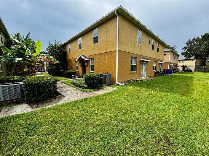 Image No.27-3 Bed Townhouse for sale