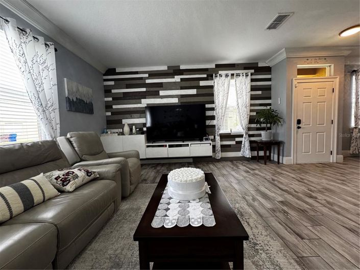 Image No.4-3 Bed Townhouse for sale