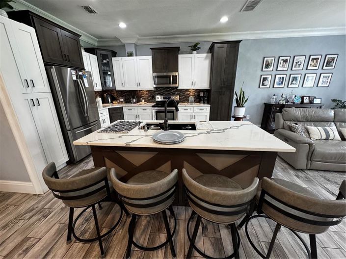 Image No.8-3 Bed Townhouse for sale