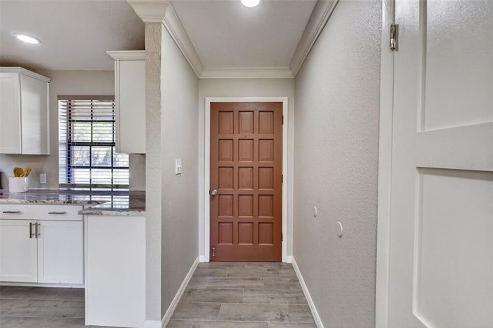 Image No.11-3 Bed House for sale