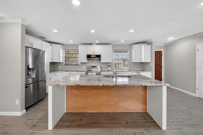 Image No.13-3 Bed House for sale