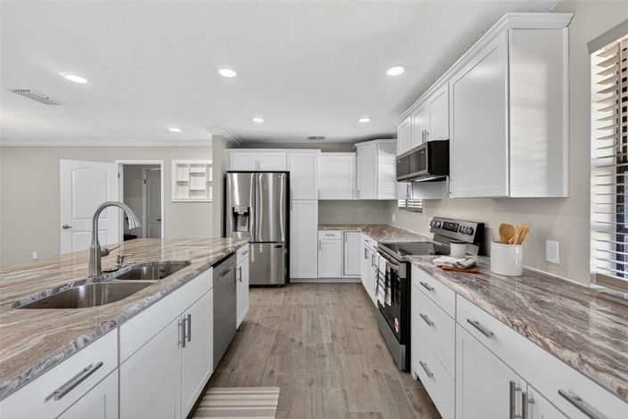 Image No.17-3 Bed House for sale