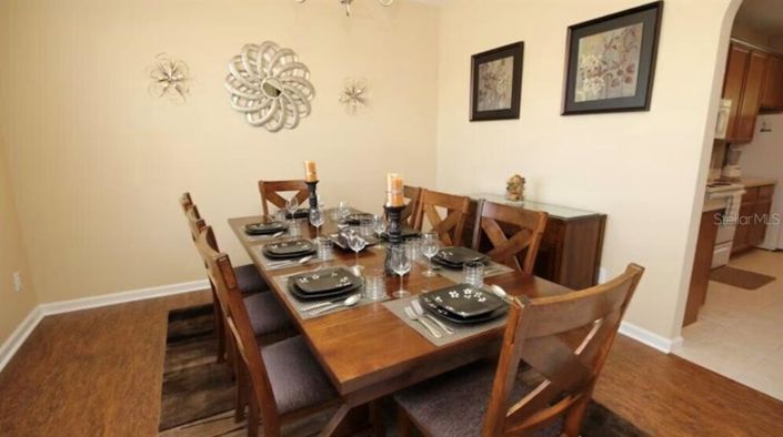 Image No.3-6 Bed Property for sale