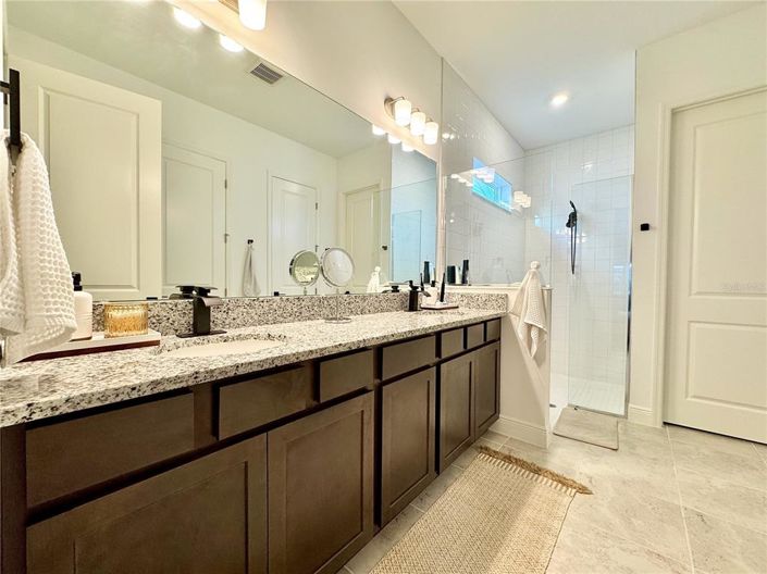 Image No.13-Propriété de 4 chambres à vendre à États-Unis