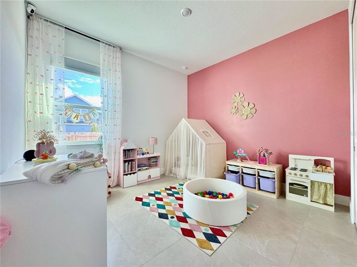 Image No.16-Propriété de 4 chambres à vendre à États-Unis