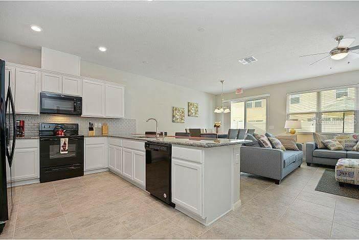 Image No.4-4 Bed Townhouse for sale