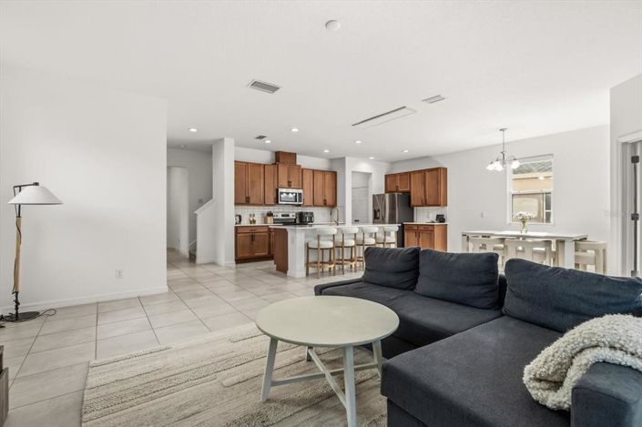 Image No.12-4 Bed House for sale