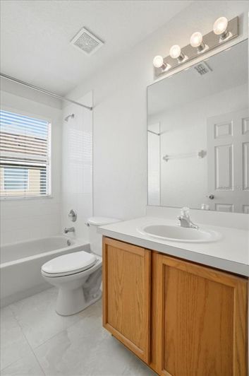 Image No.24-3 Bed Townhouse for sale