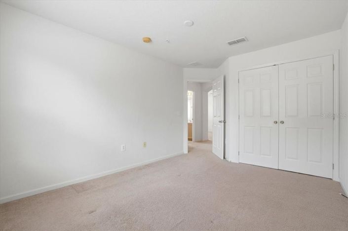 Image No.29-3 Bed Townhouse for sale