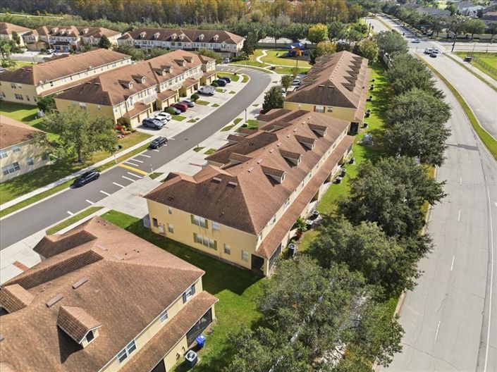 Image No.41-3 Bed Townhouse for sale