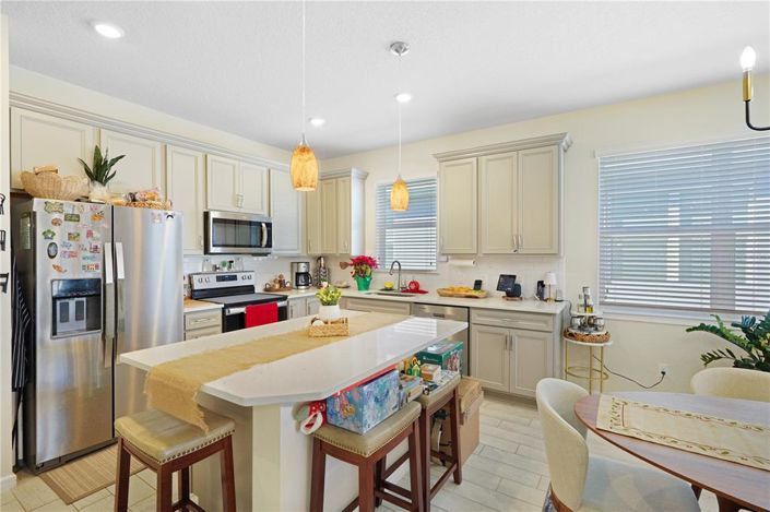 Image No.6-3 Bed Property for sale