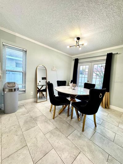 Image No.4-4 Bed Property for sale