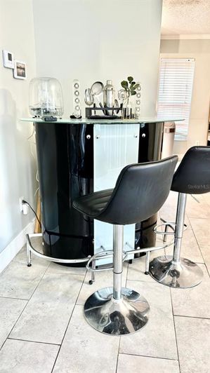 Image No.5-4 Bed Property for sale