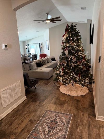 Image No.24-4 Bed Property for sale