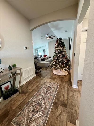 Image No.25-4 Bed Property for sale