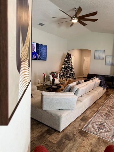 Image No.26-4 Bed Property for sale