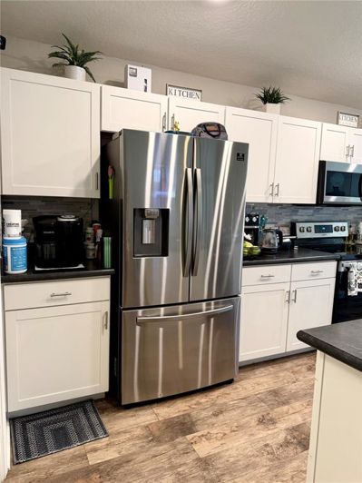 Image No.33-4 Bed Property for sale