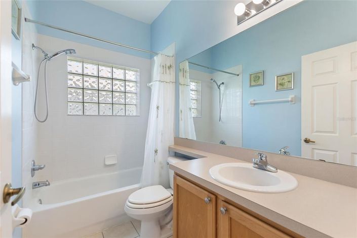 Image No.14-3 Bed Property for sale