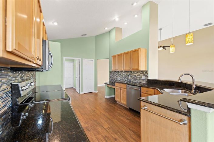 Image No.21-3 Bed Property for sale