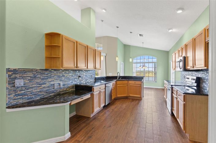 Image No.4-3 Bed Property for sale