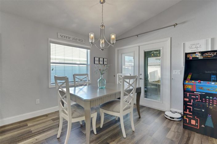 Image No.12-4 Bed Property for sale