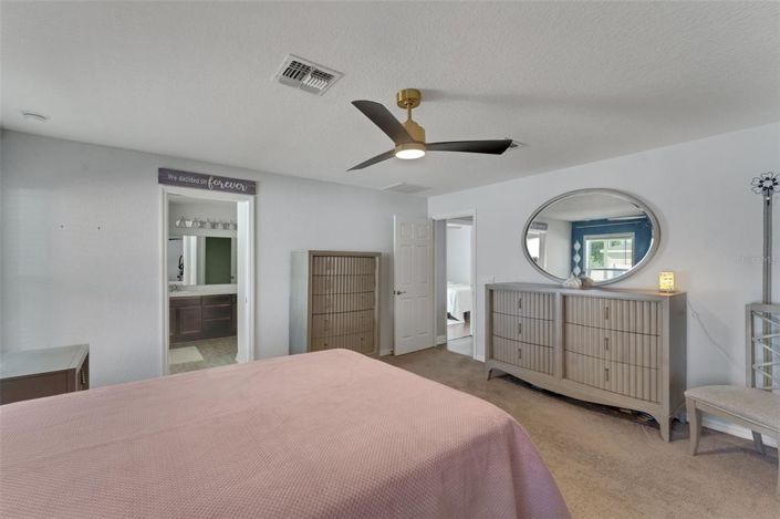 Image No.14-4 Bed Property for sale