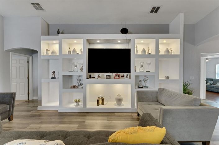 Image No.5-4 Bed Property for sale