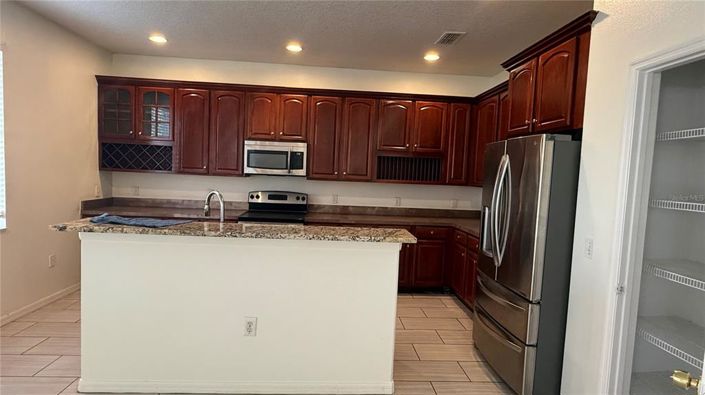 Image No.5-Propriété de 5 chambres à vendre à Kissimmee