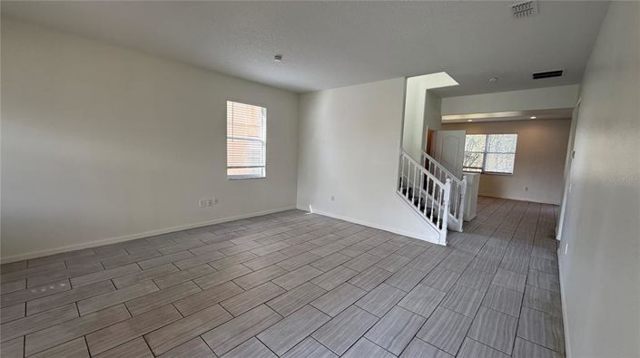 Image No.50-5 Bed House for sale