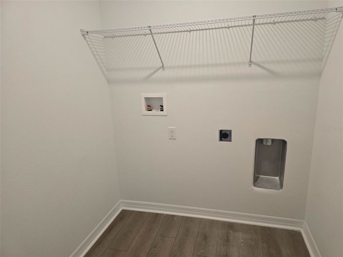 Image No.22-4 Bed Property for sale