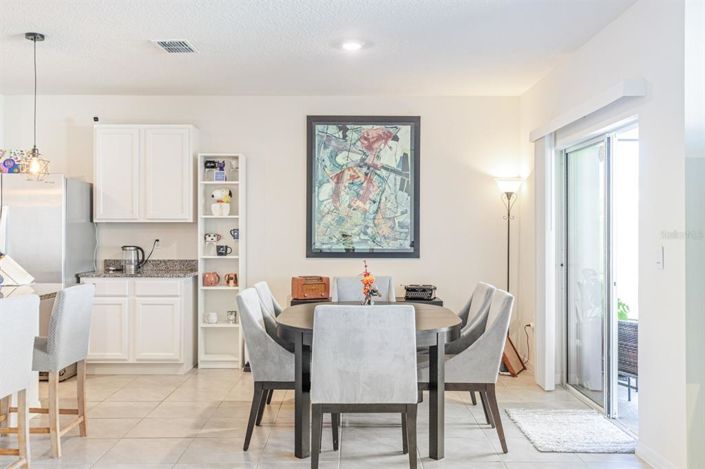 Image No.11-Propriété de 4 chambres à vendre à États-Unis