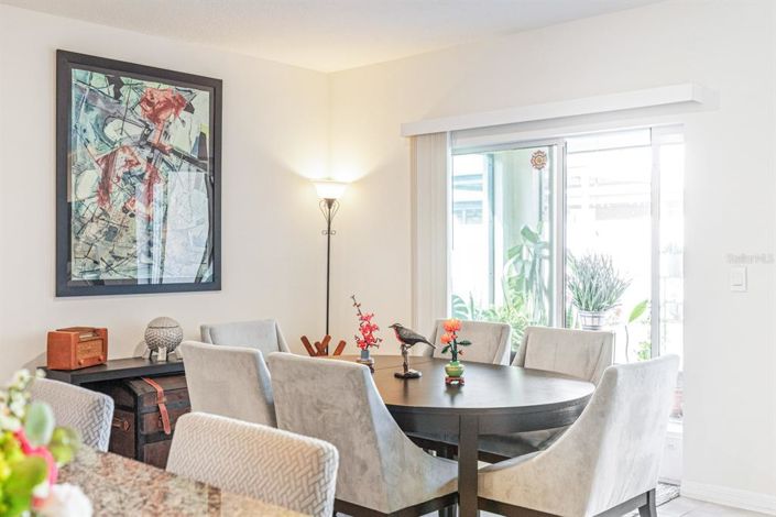 Image No.12-Propriété de 4 chambres à vendre à États-Unis