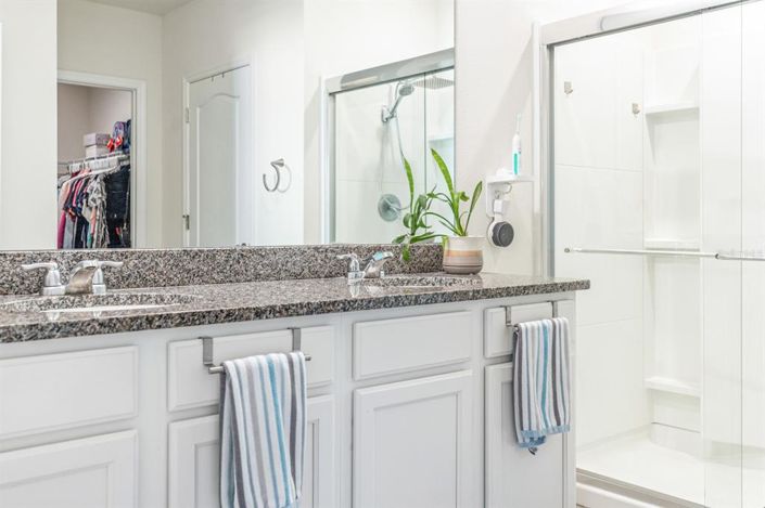 Image No.20-Propriété de 4 chambres à vendre à États-Unis